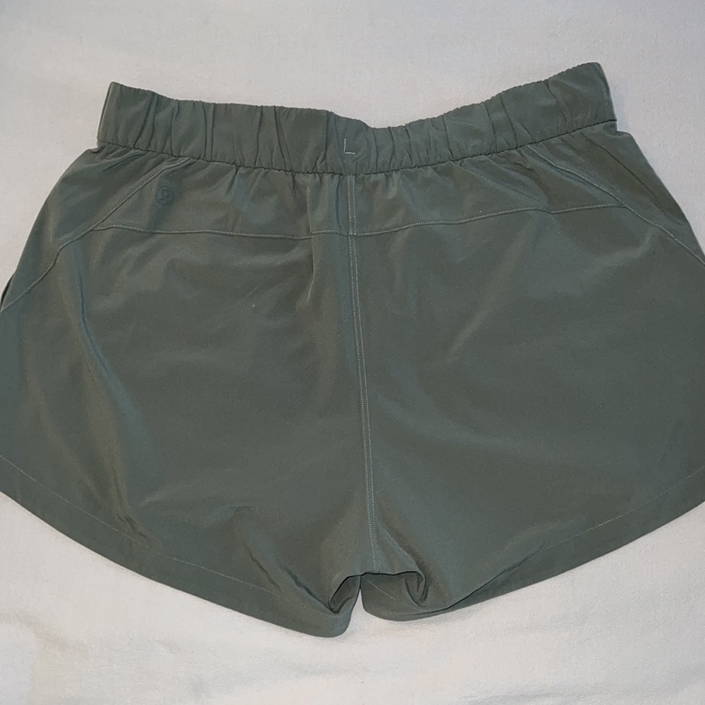 LULULEMON SHORTS - Picture 2 of 4